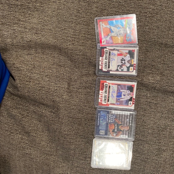 Card collection - Picture 5 of 9